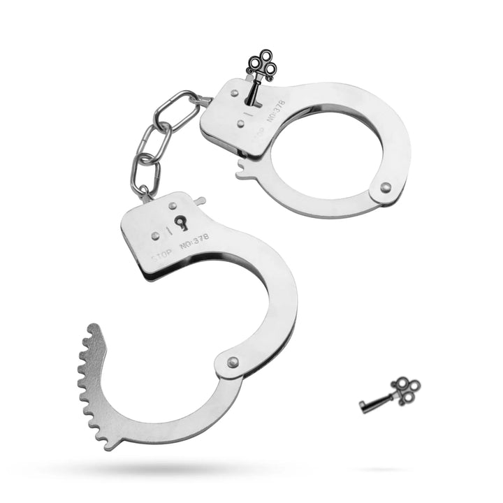 Metal Cuffs Silver från Easytoys hos NordicSin.se