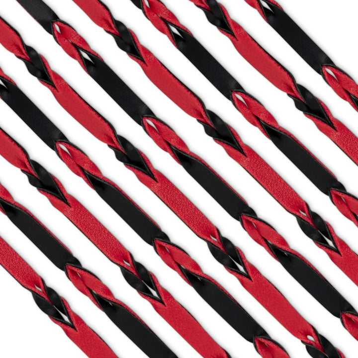 Crimson Braided Flogger Svart från EasyToys hos NordicSin.se