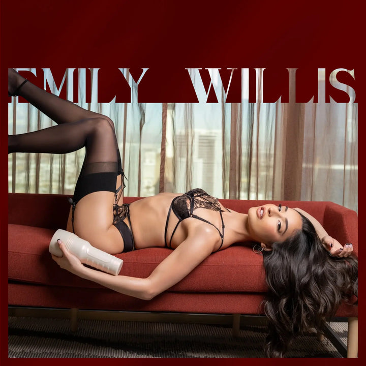 Fleshlight Girls Emily Willis Squirt hos NordicSin.se
